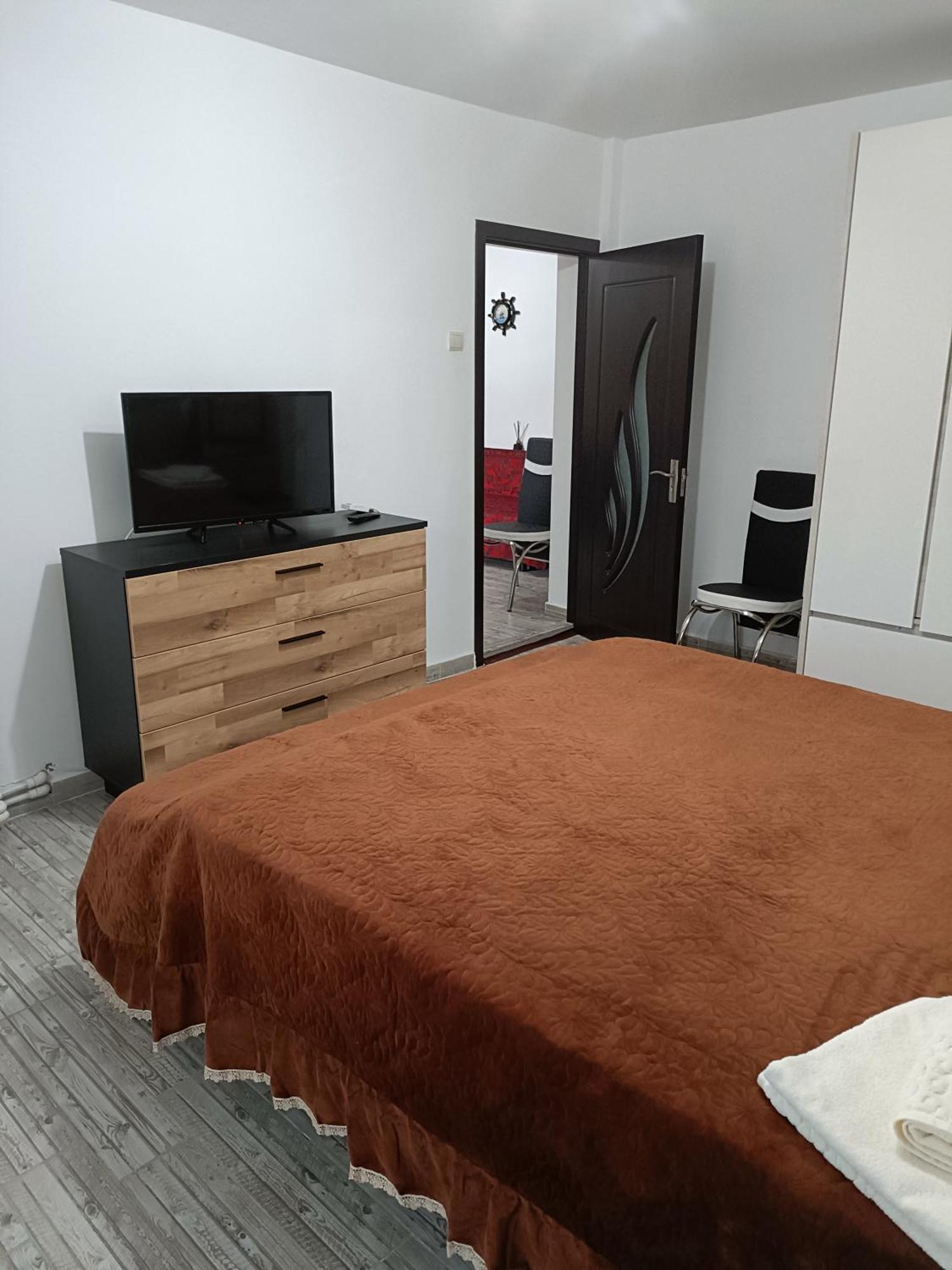 Apartament Manu Tg Neamt Targu Neamt Exteriér fotografie